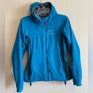 Women’s Arc’teryx Atom LT Hoody - Medium, Dark Teal